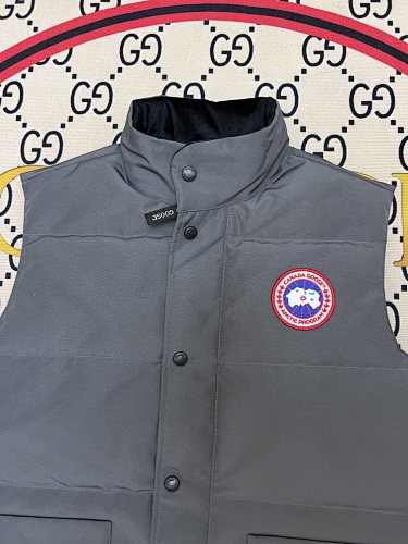 Canada Goose Charcoal Freestyle Crew Down Vest