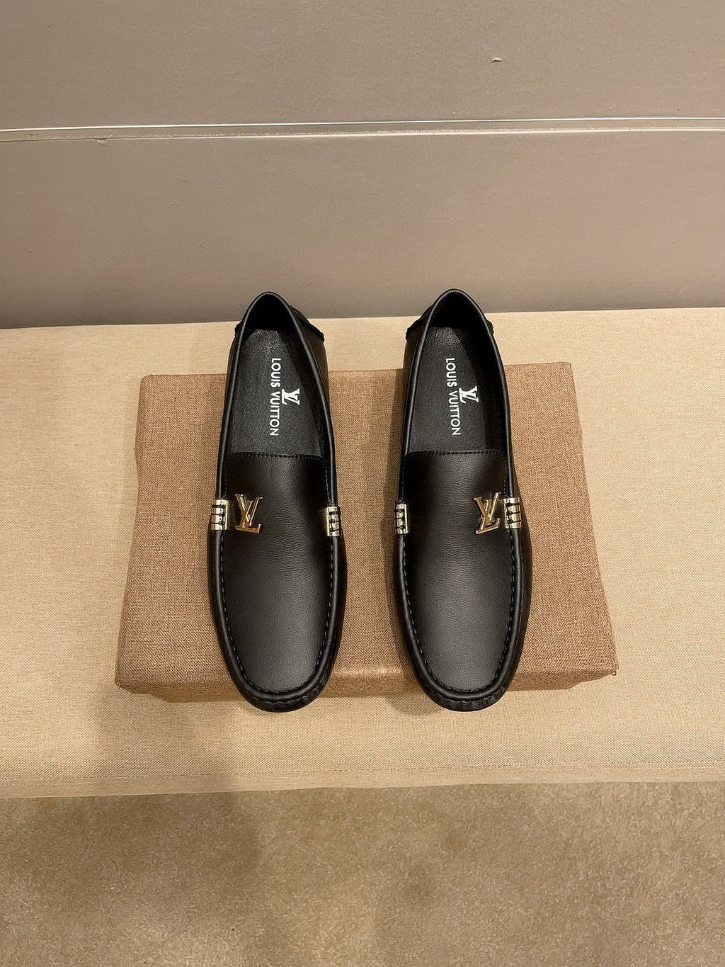 Louis Vuitton Black Pebbled Leather Loafers - Moc-Toe Stitching